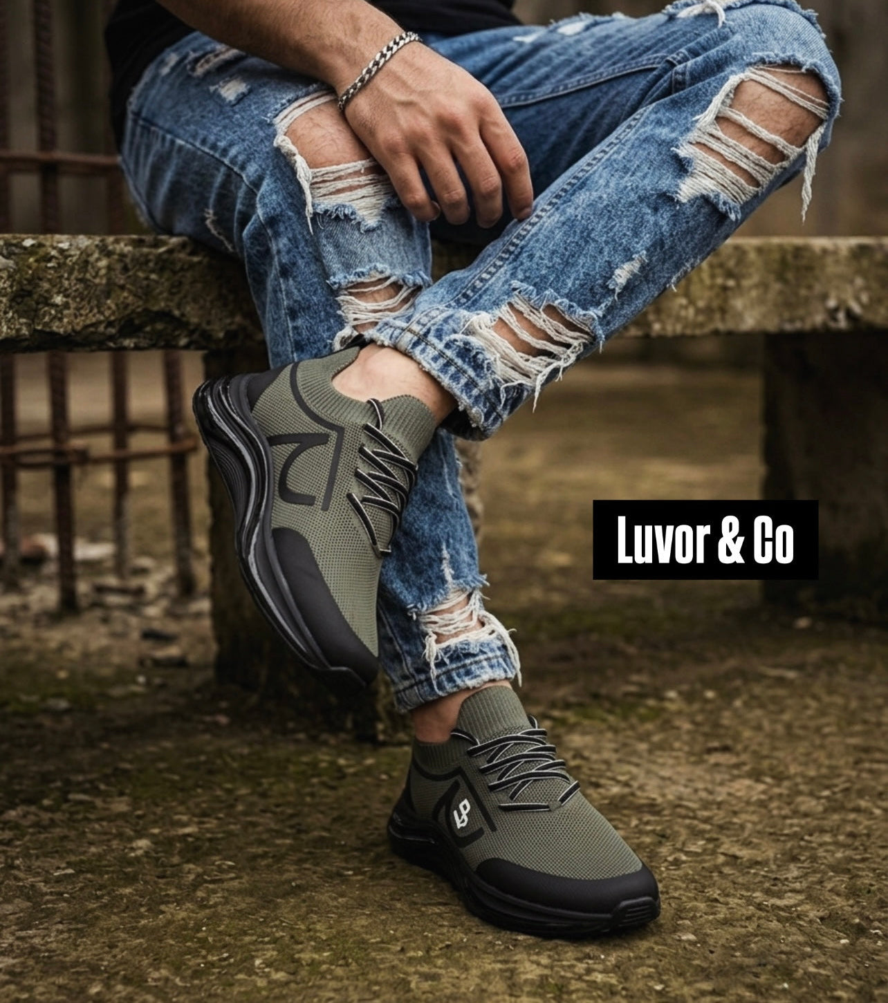 ÖZEL OLARAK ÜRETİM YAPTIĞIMIZ %100 GERÇEK TRİKO SNEAKERS